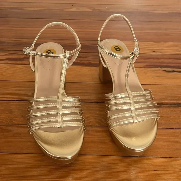 Bandolino Paolar Classic Metallic Gold Strappy Platform Block Heels - Size 8 - Picture 4 of 11